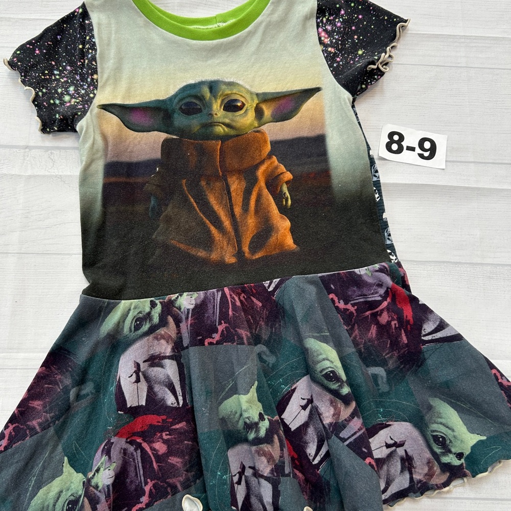 UTK Star Wars Grogu peplum size 8-9